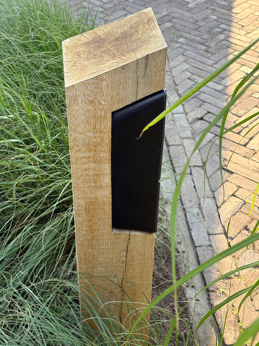 Massief eikenhouten laadpaal